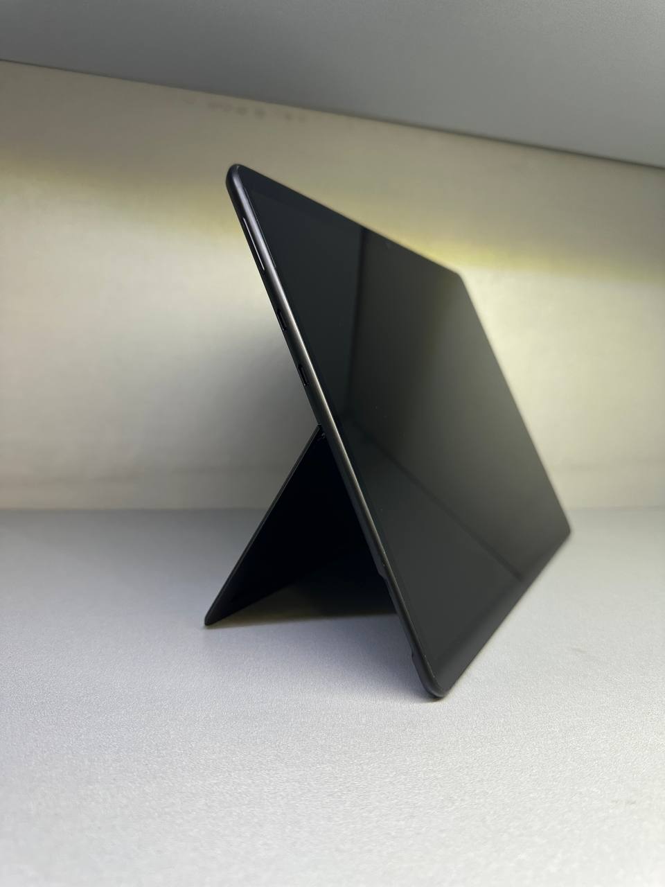 تبلت 13 اینچی مایکروسافت مدل Surface Pro X